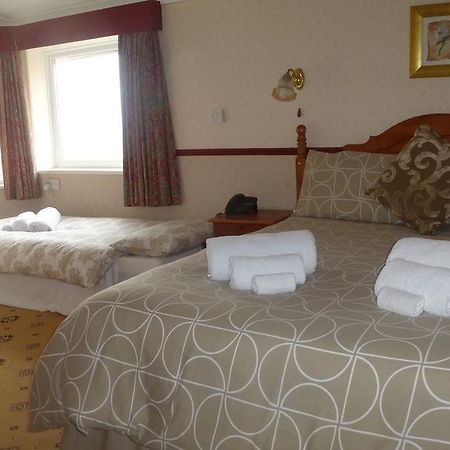Whitehall Guest House Колуин Бей Екстериор снимка