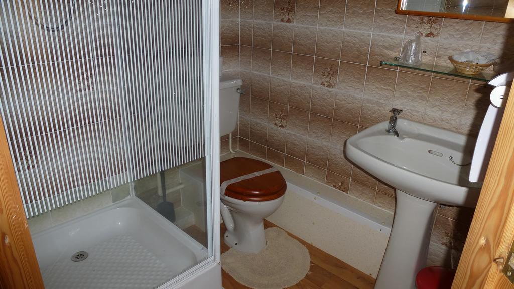 Whitehall Guest House Колуин Бей Екстериор снимка